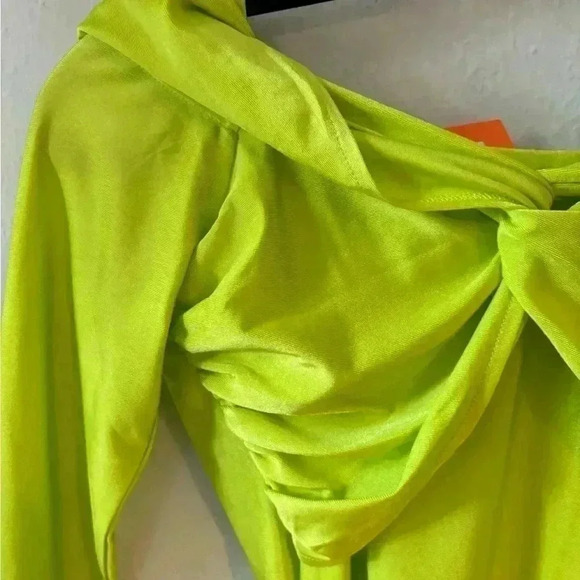 STINE GOYA Green Yuna Long Sleeve T-Shirt - Picture 4 of 10